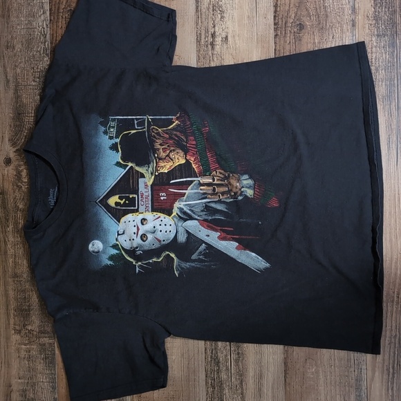 Vintage Freddy VS Jason Nightmare on Elm Street Horror T-shirt Size XL In Black - Picture 1 of 6